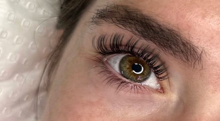 Lash Waves by Cait, bilde 2
