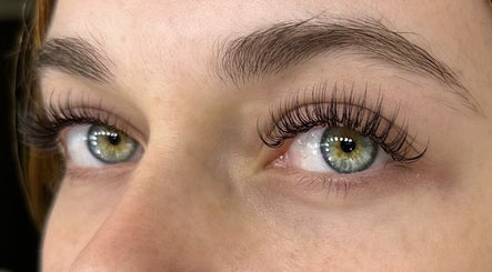 Lash Waves by Cait, bilde 3