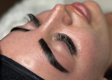 Close-up of expertly finished eyelashes at Swish Salon Hair And Beauty Lounge, Charfield, Wotton-Under-Edge, England, GB.