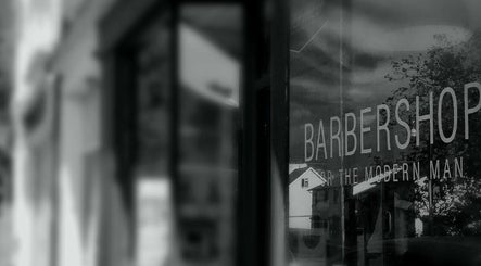 Refined Barbershop  – obraz 2