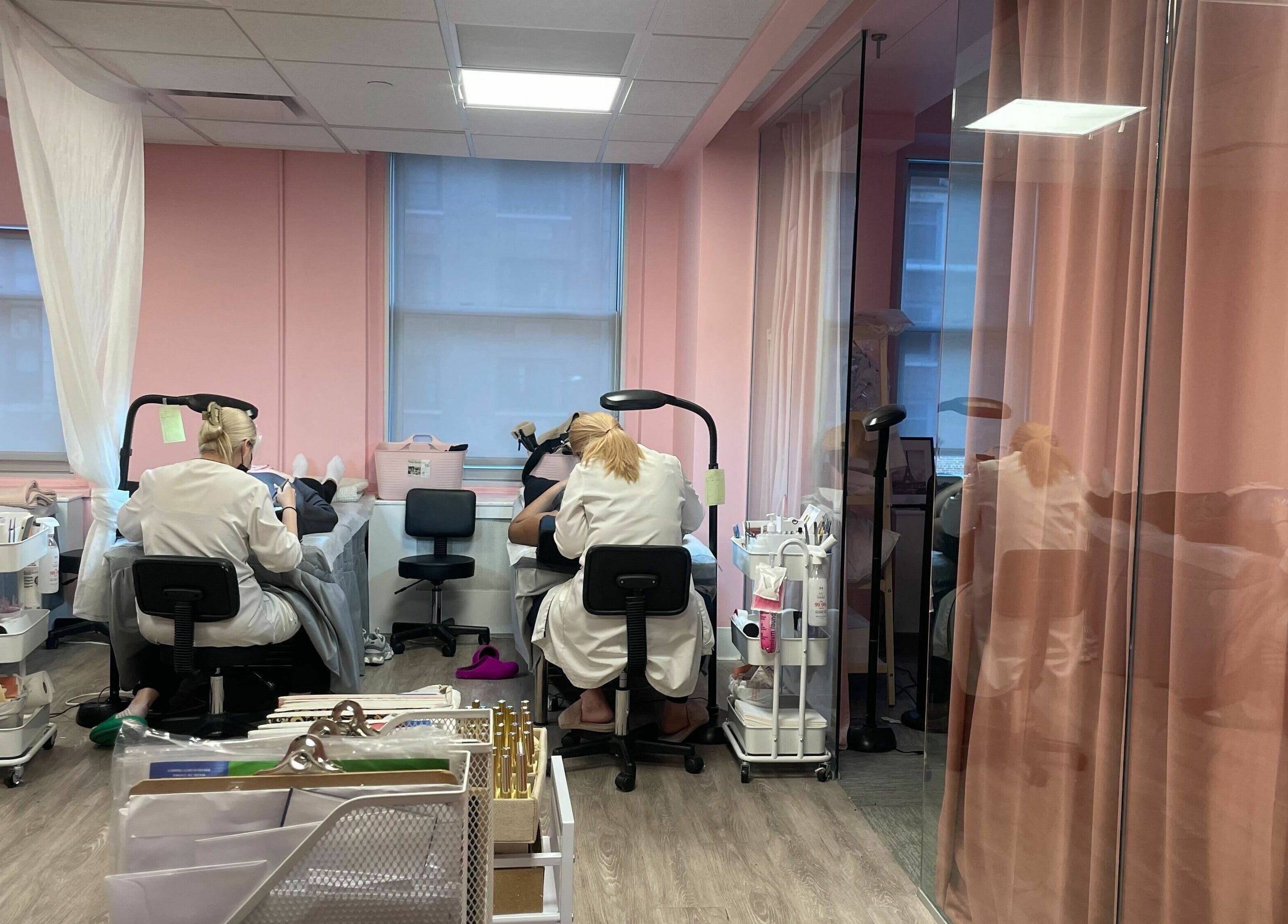 Lash Moment Studio at Manhattan offers expert beauty services in New York, New York, US with serene ambiance.