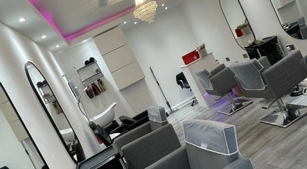 Chloes Hair and Beauty Salon Glasgow