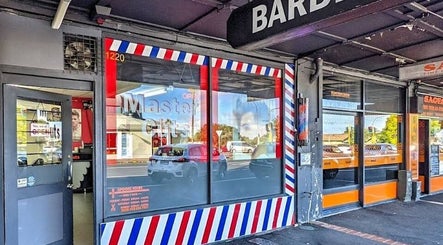 Master Cuts Barbershop  – obraz 2