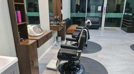 Gentlemen's Barbers Auckland Airport – obraz 3