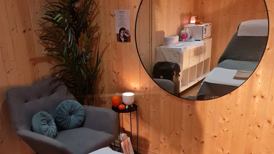 ELC Aesthetics, Beauty & Training