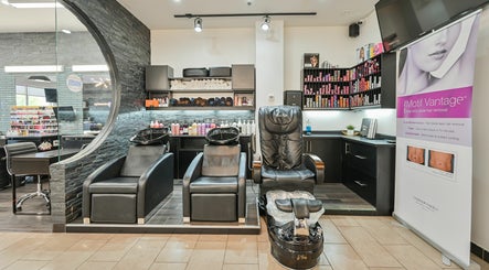 VU Salon and Spa kép 2