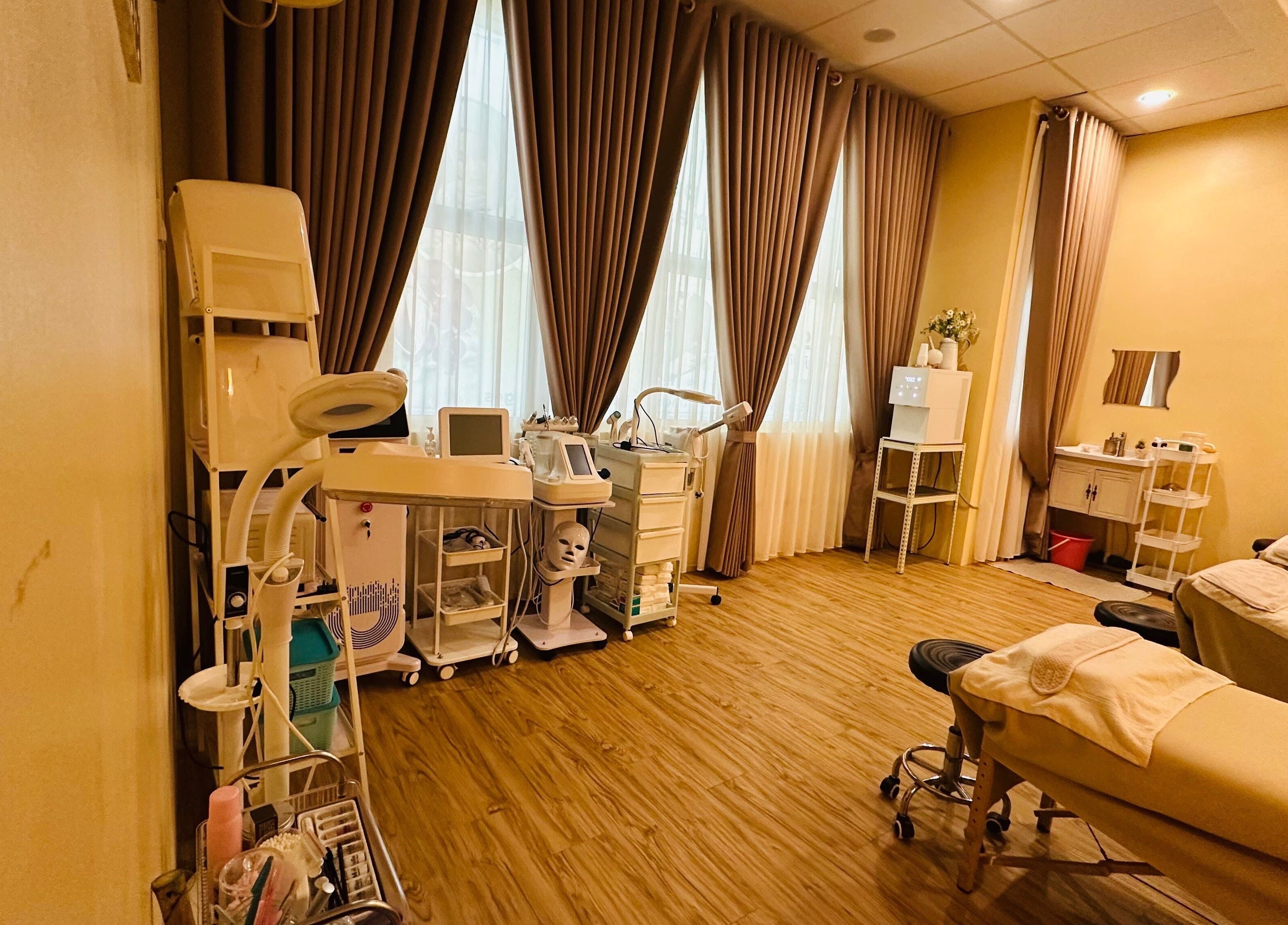 Bright and tranquil treatment room at Aora Spa and Wellness Jitra, Jitra, Kedah, MY with advanced spa equipment.