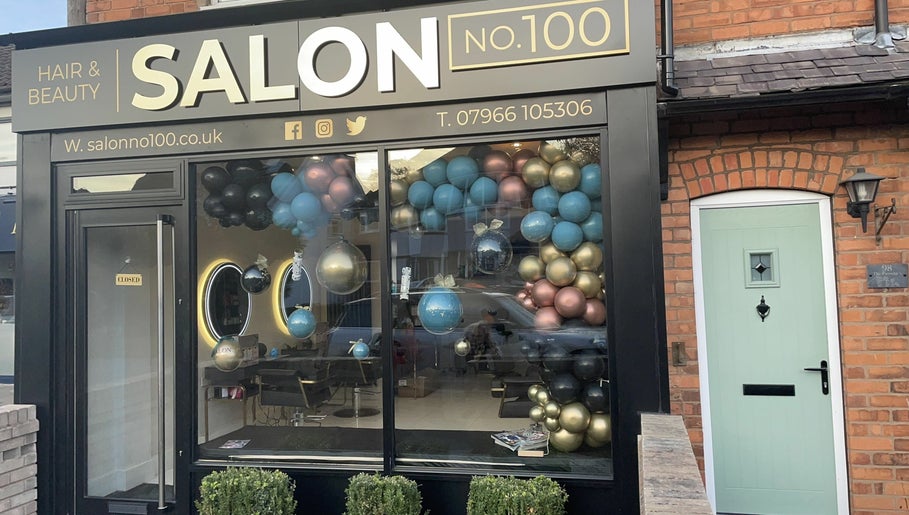 Salon No. 100 – kuva 1