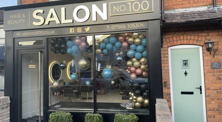 Salon No. 100