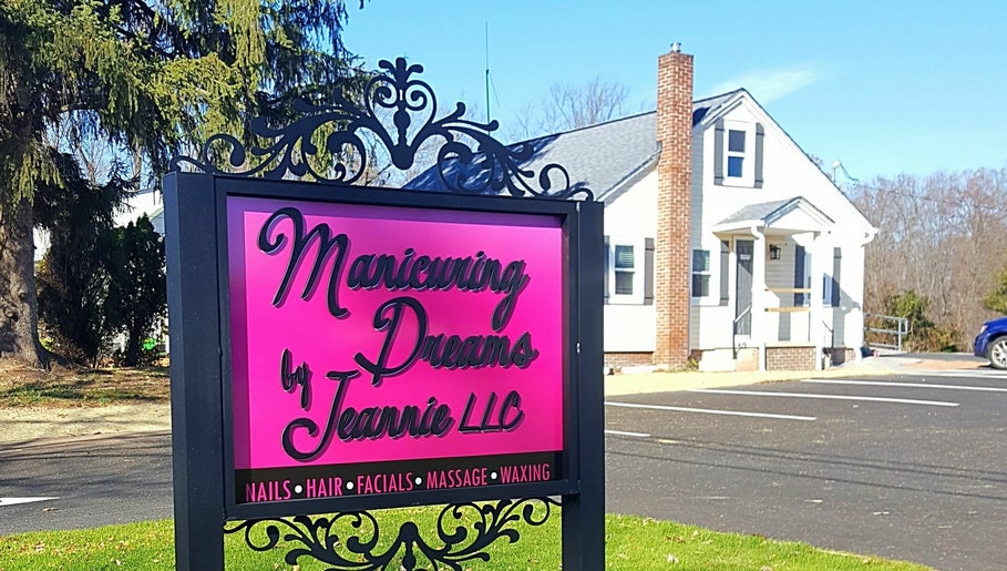 Manicuring Dreams by Jeannie LLC изображение 1