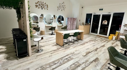 Boho Boutique Hair Salon image 3