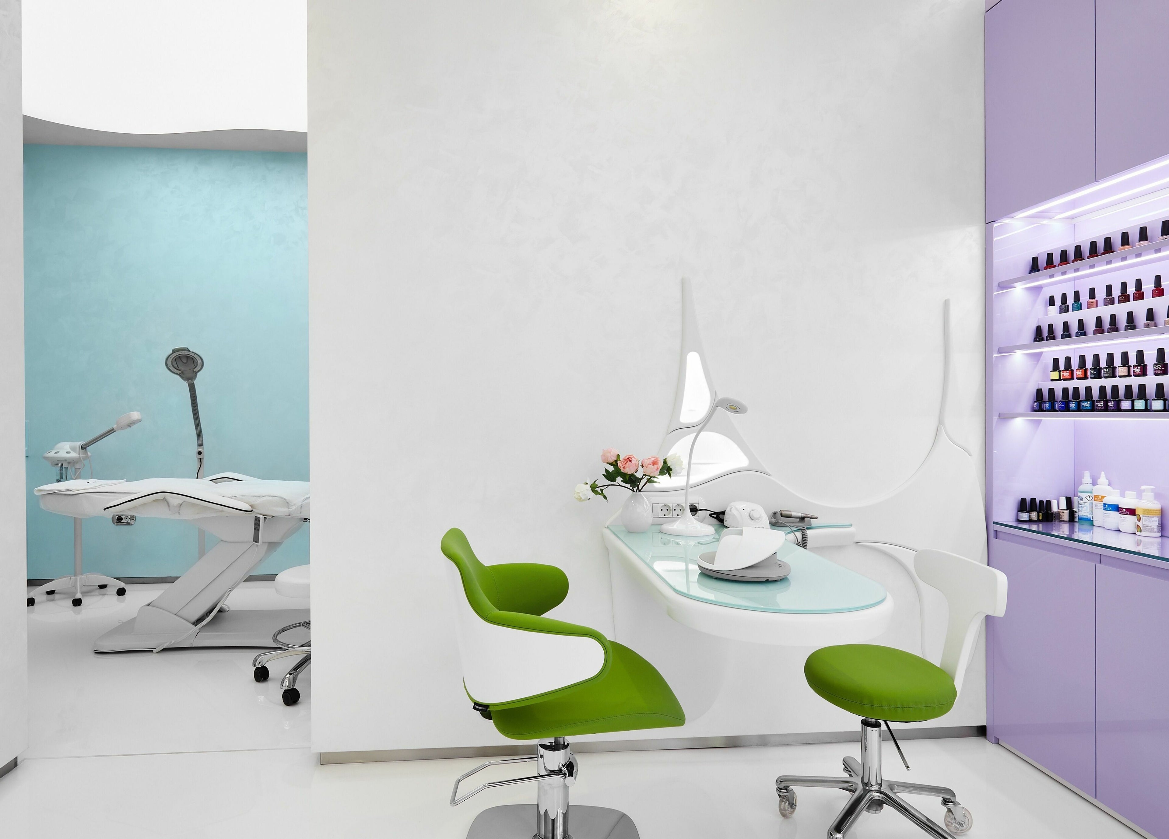 Elegant beauty treatment room at Hairspray in Sofia, Sofia City Province, BG, featuring modern decor and equipment.