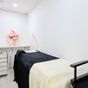 Lash Bar