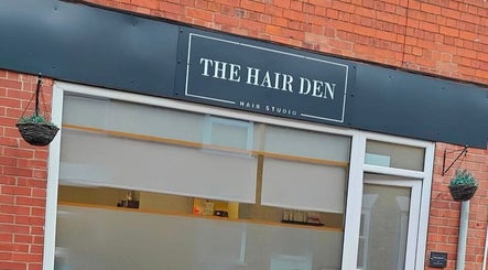 Gambar Hair By Rosie at The Hair Den 3