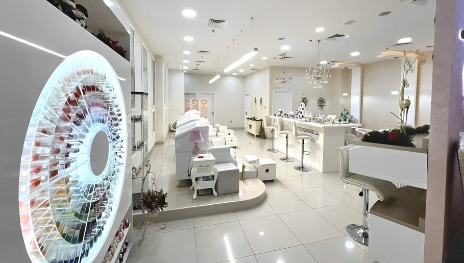 Polished Nail Spa - Downtown billede 1