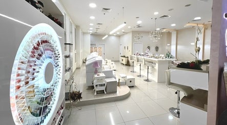 Polished Nail Spa - Downtown