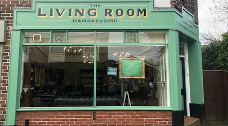 Imagen 3 de The Living Room Hairdressing