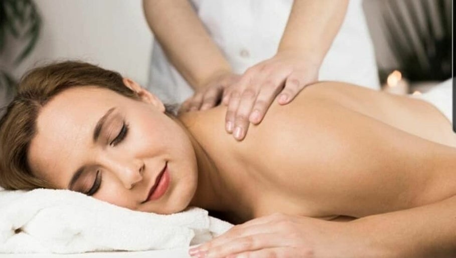 Julies Reflexology & Massage Mobile Treatments – obraz 1