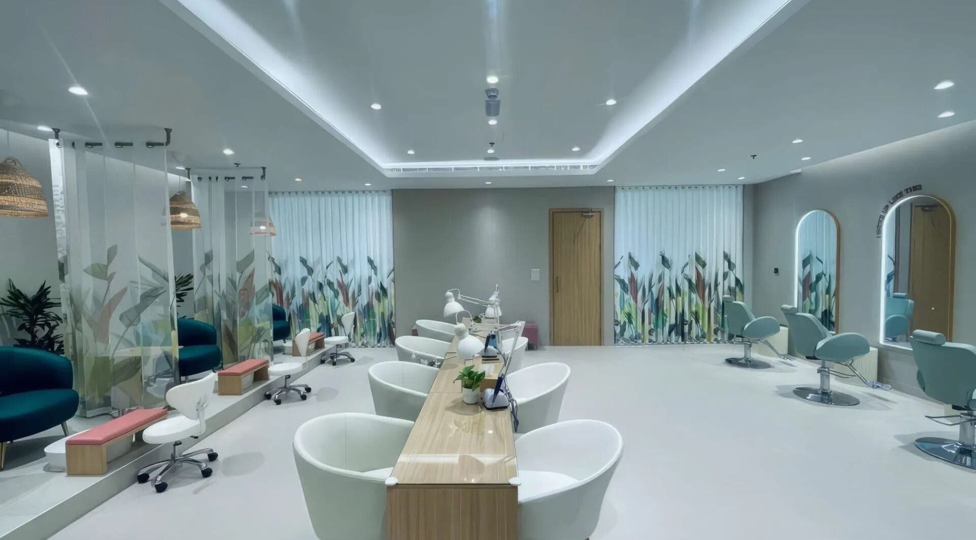 Modern beauty lounge at Home Service, دبي, دبي, AE with stylish chairs, mirrors, and serene decor.
