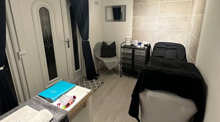 LMO Nails & Beauty, bilde 2