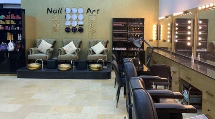 Otana Beauty Center - Al Warqa Mall billede 2