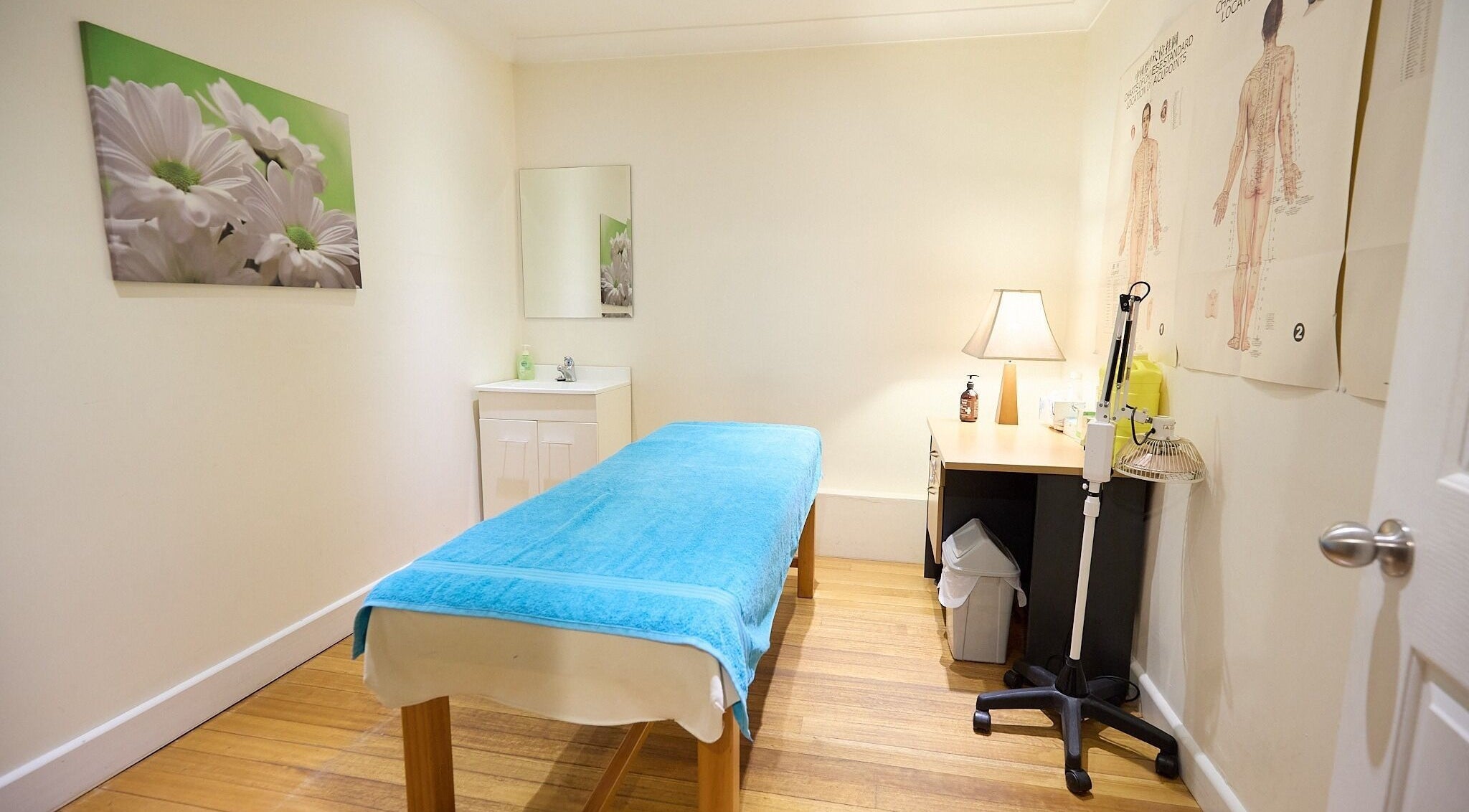 Cozy treatment room at Crows Nest Acupuncture & Herbal Centre, Crows Nest, New South Wales, AU.