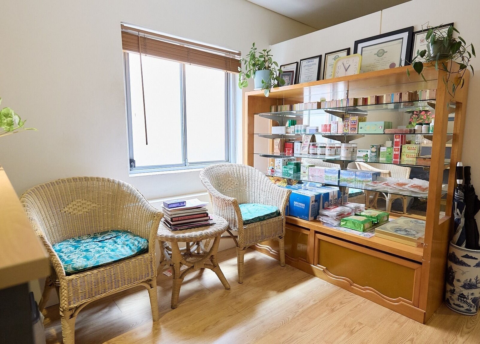Relaxing seating area and display at Crows Nest Acupuncture & Herbal Centre, Crows Nest, New South Wales, AU.