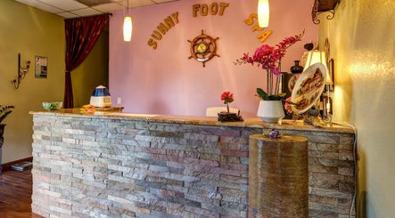 Sunny Foot Spa Massage billede 2