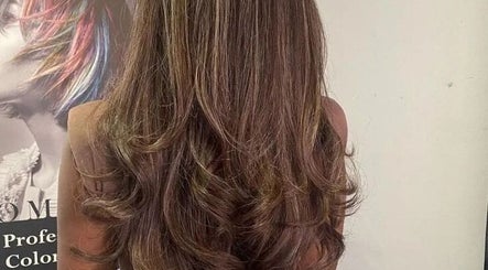 Vybes Hairdressing obrázek 3