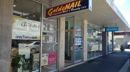 GoldeNail Salon image 3