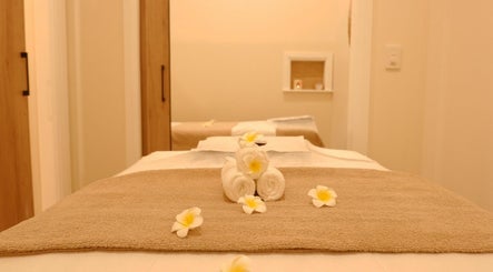 Home thai therapeutic massage Wollongong  image 2