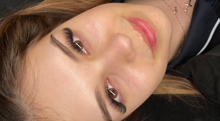 Lashes By Aimee Tahlia