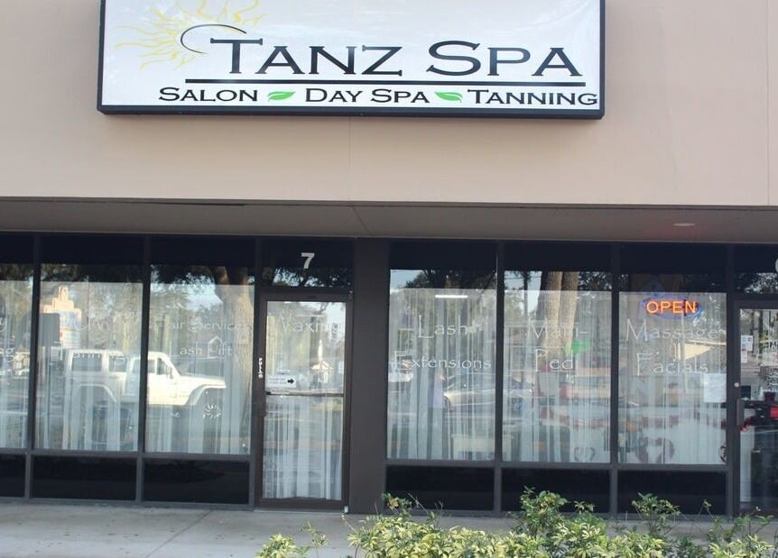 Front view of Tanz Spa's entrance in Deltona, Florida, US, showcasing a welcoming spa ambiance.