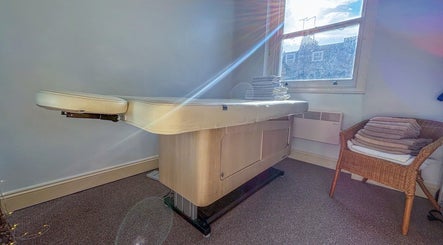 Leme Personal Therapy -  Massage in Victoria image 2