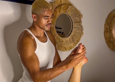 Relaxing foot massage at Leme Personal Therapy - MALE Massage & Spa, London, England, GB.