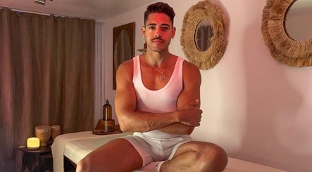 Relaxing ambiance at Studio Leme - Male Massage & Spa in London, England, GB featuring serene décor and comfort.