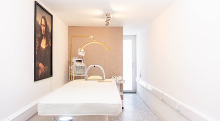 Relaxing treatment room at STUDIO LEME - Massage, Grooming & Spa, London, England, GB.