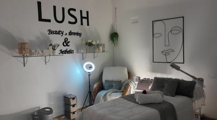 Lush Beauty studio imaginea 3