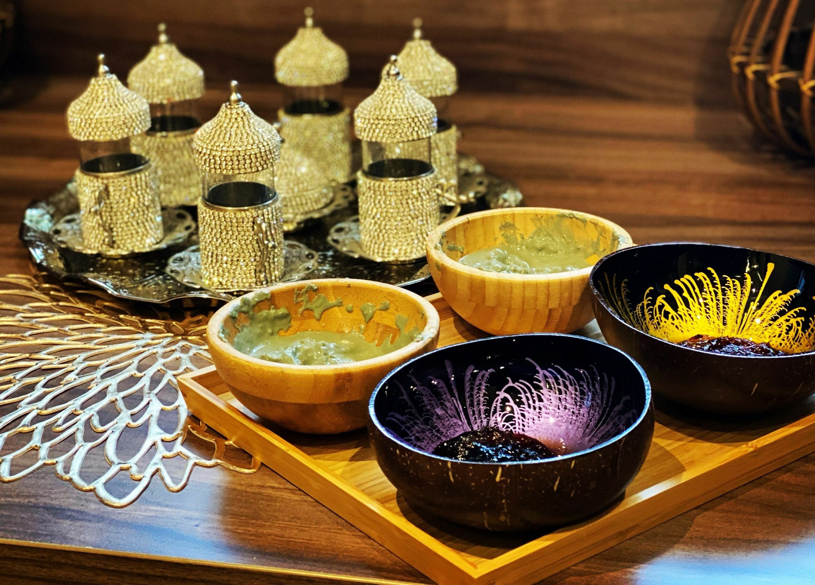Elegant spa bowls and lanterns at Adara Spa, București, București, RO, showcasing relaxation ambiance.