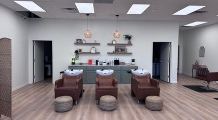 Ellie Salon