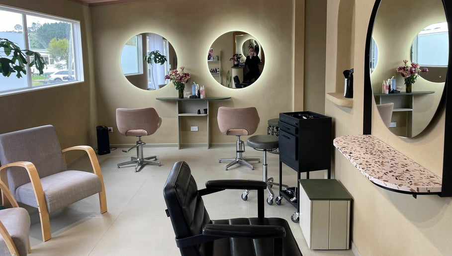 Yuduyu Hair Salon, bild 1