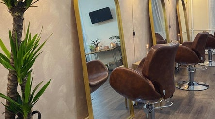 Willow - Hair Studio image 2