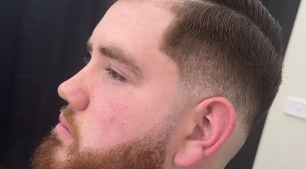 JpBlendzz Barbershop image 3
