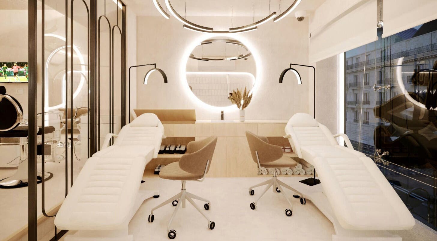 تصميم داخلي فاخر في صالون جدو - شبرا - الساحل، القاهرة ببساط أبيض وكراسي مريحة.