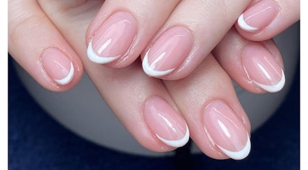 LM Beauty image 3