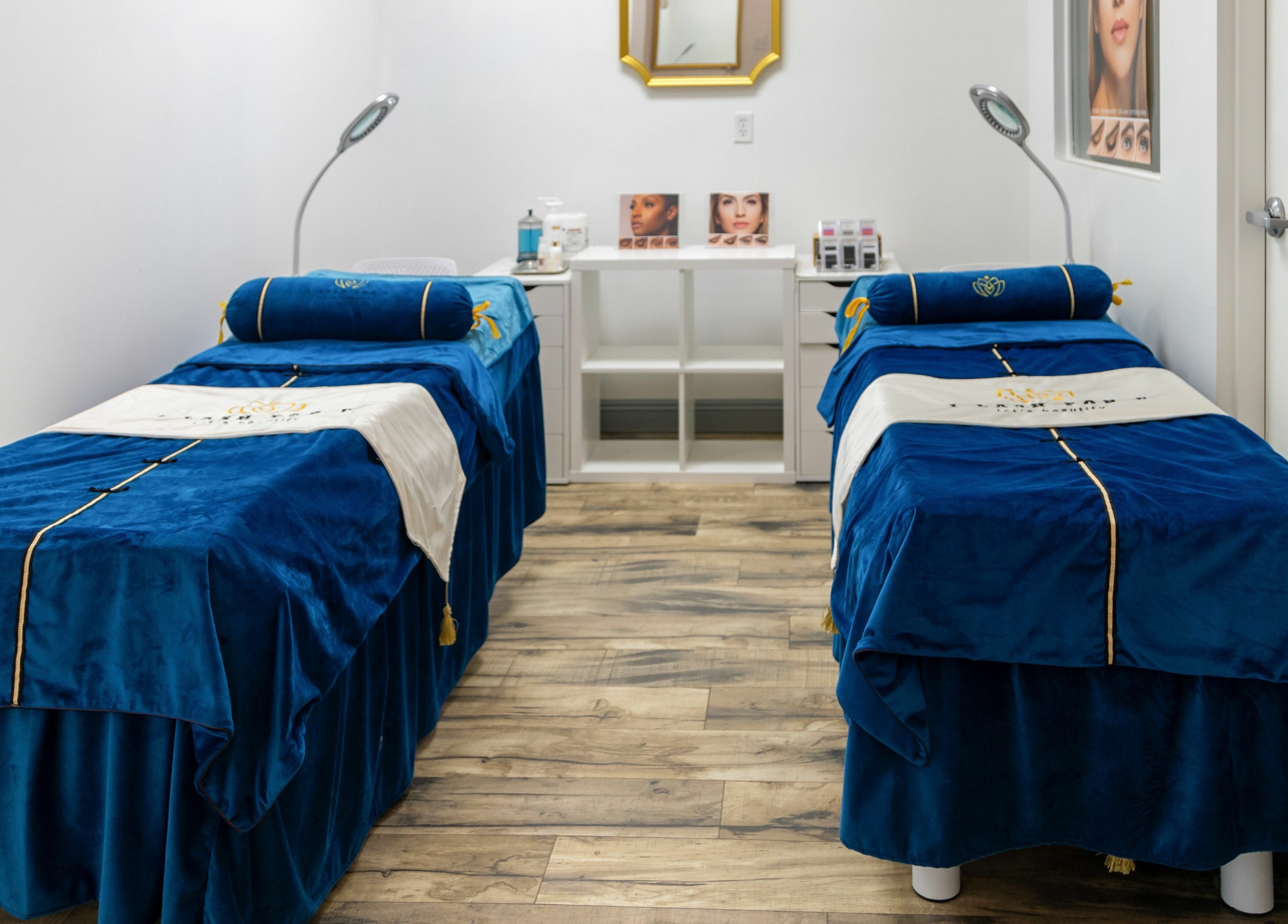 Luxurious blue treatment beds at I Lash For U, Saratoga Springs, Utah for ultimate relaxation.