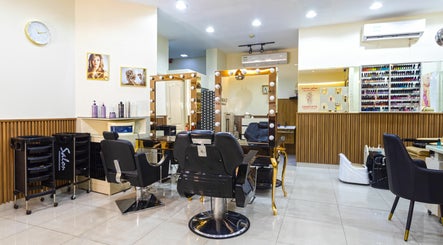 Sandhya Beauty Salon Al Warqa