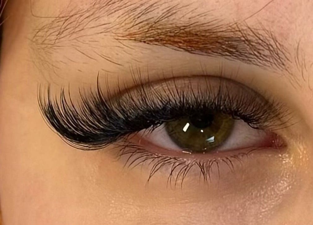 Close-up of eyelash extension at Lous L.A.B in Tonbridge, England, GB for a glamorous look.