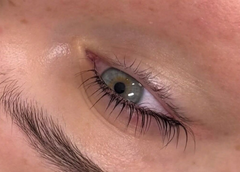 Close-up of a perfectly groomed eye showcasing beauty at Lous L.A.B, Tonbridge, England, GB.