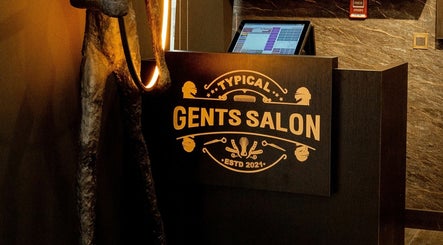 Typical Gents Salon billede 2